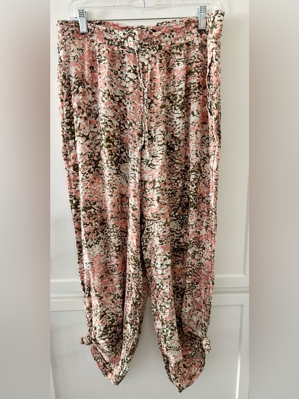 Express Pink Green Abstract Print Lounge Pants - Size Large
